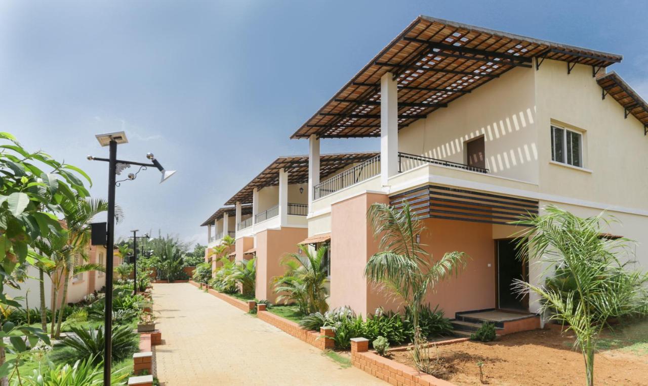 Treebo Laa Gardenia Resort, Nilavoor Lake Yelagiri Ngoại thất bức ảnh